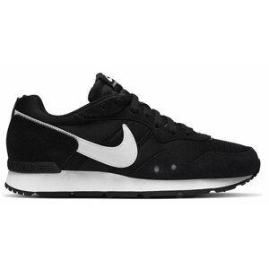 Nike Venture Runner W 41 EUR