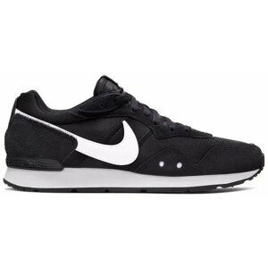 Nike Venture Runner M 45 EUR