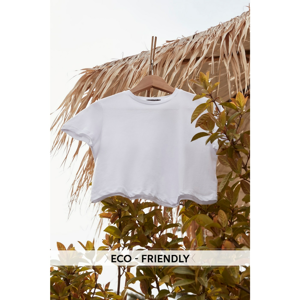 Trendyol Ekru 100% Organic Cotton Basic Crop Knitted T-Shirt