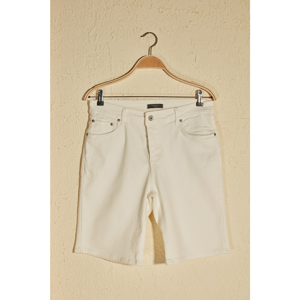 Trendyol White Male White Seam Shorts & Bermuda