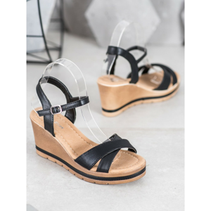 SEA ELVES SANDALS OF ECO LEATHER ON THE COUD