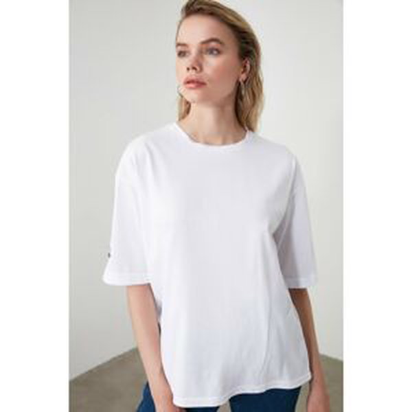 Trendyol White Sleeve Embroidered Loose Knit T-Shirt