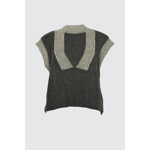 Trendyol Anthracite Wide Fit Soft Textured Color Block Knitwear Sweater