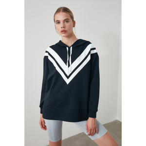 Trendyol Navy Printed and Hooded Sports Sweatshirt