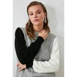 Trendyol Gray Block Knit Sweater