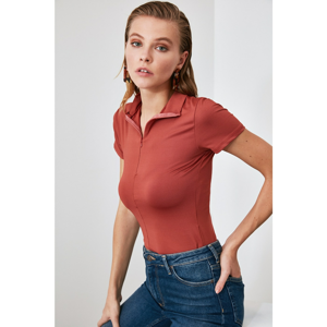 Trendyol Cinnamon ZipperEd Upright Collar Stud-Covered Body