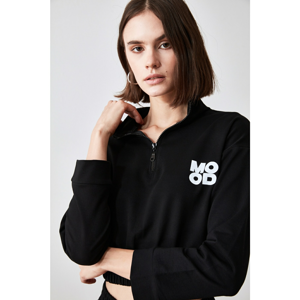 Trendyol Black Zip Printed Crop Knitted Sweatshirt