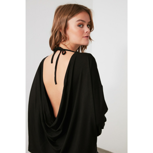 Trendyol Knitted Blouse with Black Back Neckline