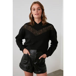 Trendyol Basic Knitted Sweatshirt with Black Lace Detailing