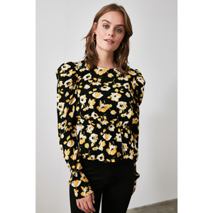 Trendyol Black Shoulder Detailing Blouse