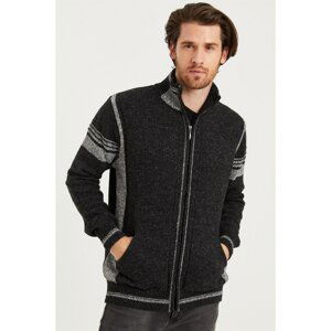 V0273 DEWBERRY ZIPPERED MEN'S SWEATER-BLACK