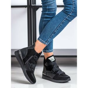 GOGO FASHIONABLE SPORTS SHOES