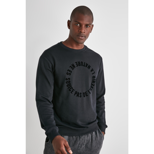 Trendyol Black Men Regular Fit Long Sleeve Crew Neck Printed Sweatshirt