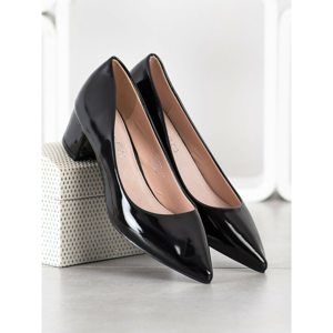 GOODIN LACQUERED PUMPS IN THE SPIKE