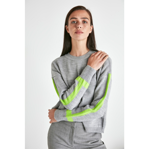 Trendyol Knitwear Sweater with Grey Sleeves Stripe