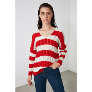 Trendyol Red Striped Shedding Detailed Knitwear Sweater