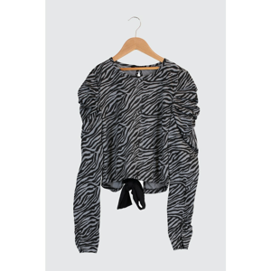 Trendyol Knitted Blouse with Black Back Neckline