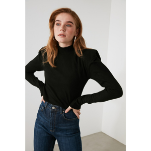 Trendyol Knitted Blouse with Black Shoulder Detail