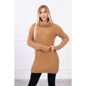 Sweater with golf camel