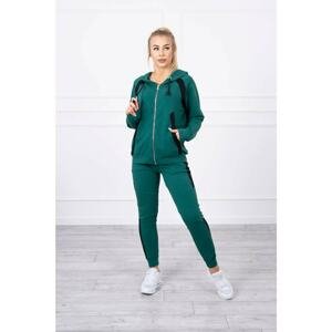 Sports set with stripes green