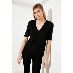 Trendyol Black Trojan Arm Knitted Blouse