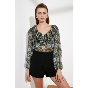 Trendyol Green Flywheeing Blouse