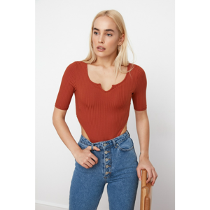 Trendyol Cinnamon Collar and Waist Detailed Snap Knitted Body