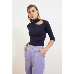 Trendyol Navy Cut Out Knitted Blouse