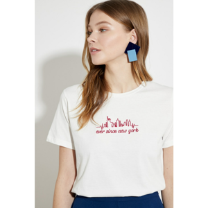 Trendyol Ekru Basic Embroidered Knitted T-Shirt