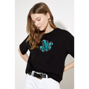 Trendyol Black Boyfriend Embroidered Knitted T-Shirt