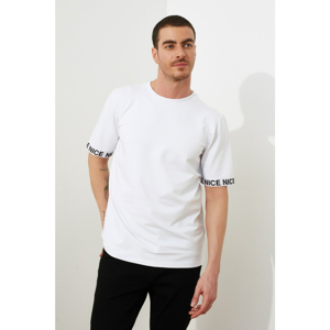 Trendyol White Men's Long Fit Strip Detailed Short Sleeve T-Shirt