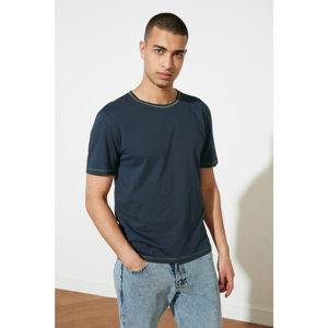 Trendyol Slim Fit T-Shirt