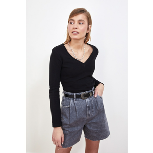 Trendyol Black V-Neck Knitted Blouse