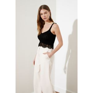 Trendyol Black Lacy Crop Knitwear Blouse