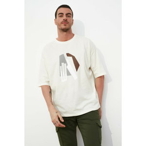 Trendyol Ecru Men's Short Sleeve Oversized 100% Cotton Geometric Print T-Shirt