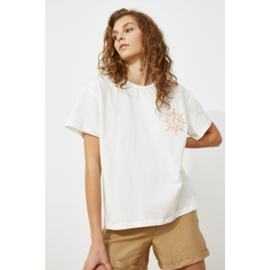 Trendyol White Asymmetric Print knitted T-Shirt
