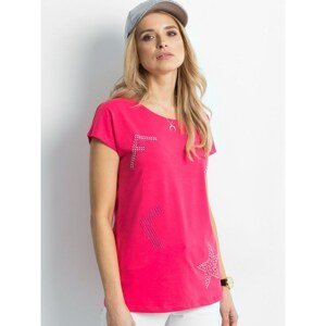 Dark pink t-shirt with a colorful application