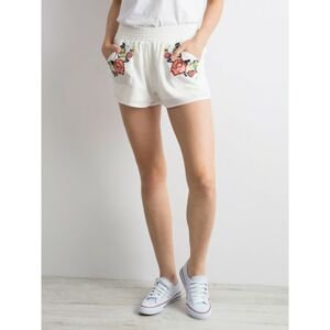 Ecru shorts with embroidery