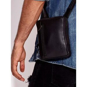 Natural leather black men´s bag