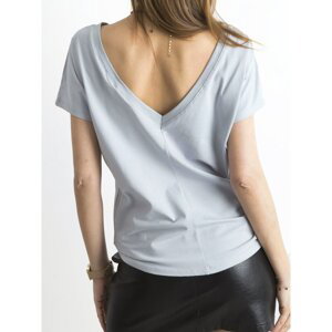 T-shirt with light grey neckline at back