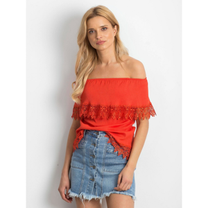 Spanish blouse with a decorative bright red finish