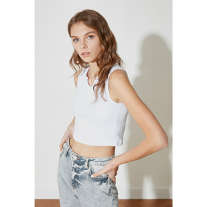 Trendyol White Crop Knitted Athlete