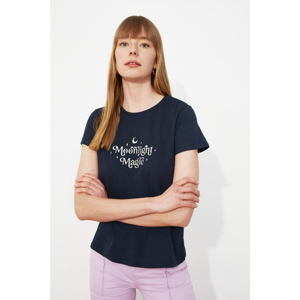 Trendyol Basic Knitted T-Shirt WITH Navy Blue Embroidery