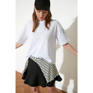 Trendyol T-Shirt - White - Loose Fit