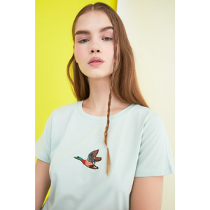 Trendyol Basic Knitted T-Shirt WITH Light Blue Embroidery