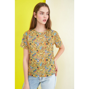 Trendyol Yellow Tasmanian Monster Licensed Printed Semifitted Knitted T-Shirt