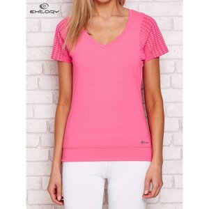 A sporty dark pink women´s t-shirt