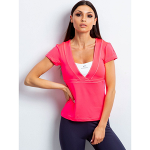 Pink t-shirt with a cut-out teardrop at the back