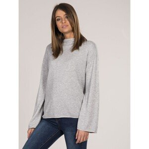 Gray women´s sweater with wide sleeves
