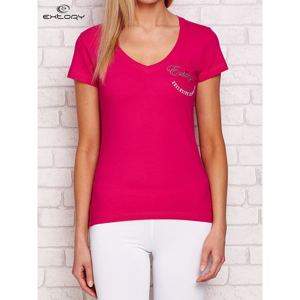 Fuchsia t-shirt with a sporty patch